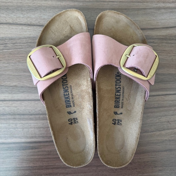 Like New - Birkenstock Madrid Big Buckle in Faded Purple - Picture 5 of 6